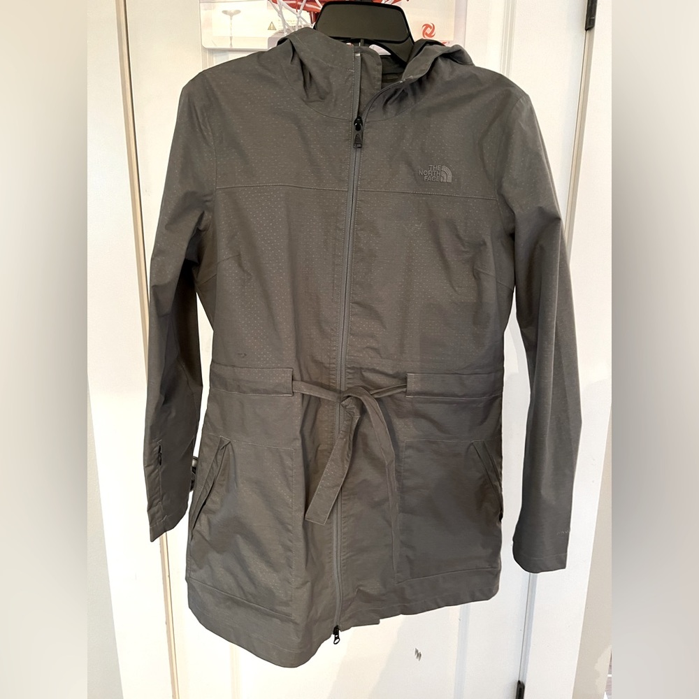 The Northface women’s raincoat